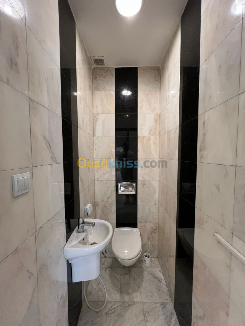 Location Appartement F4 Alger Hydra