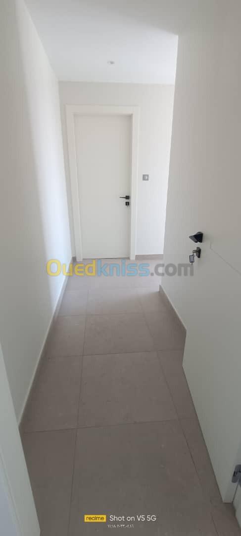 Location Appartement F4 Alger Hydra