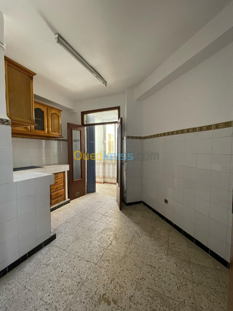 Location Appartement F3 Alger Bordj el kiffan