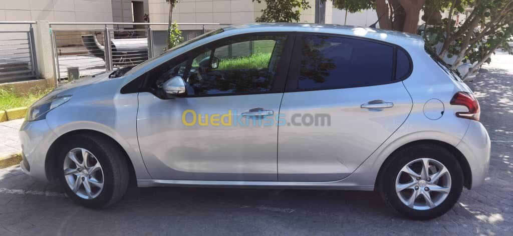 Peugeot 208 2016 208