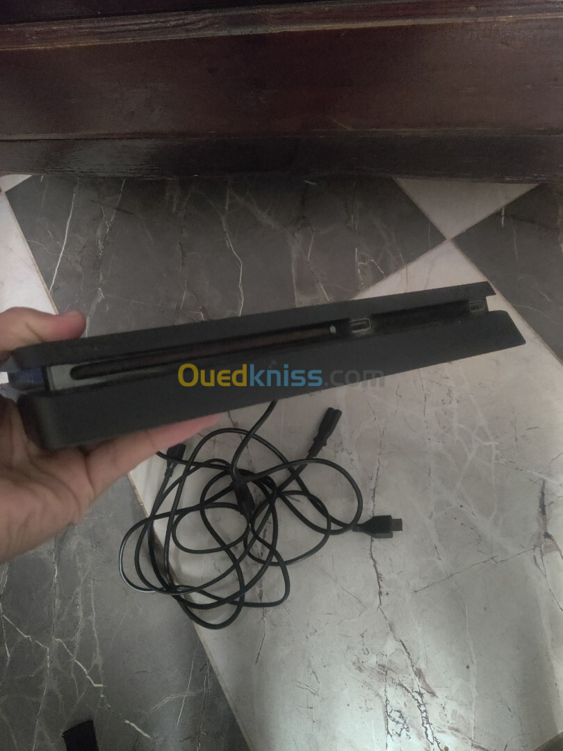 Ps4 slim 9.00