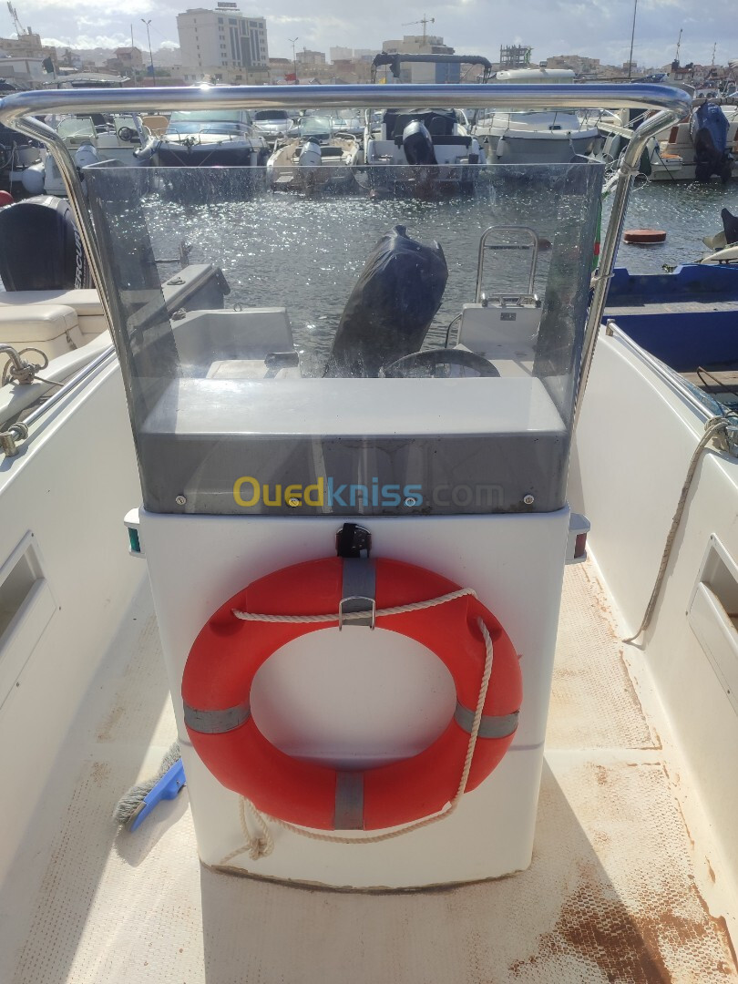 Polyor 5.20m pêche avec console 