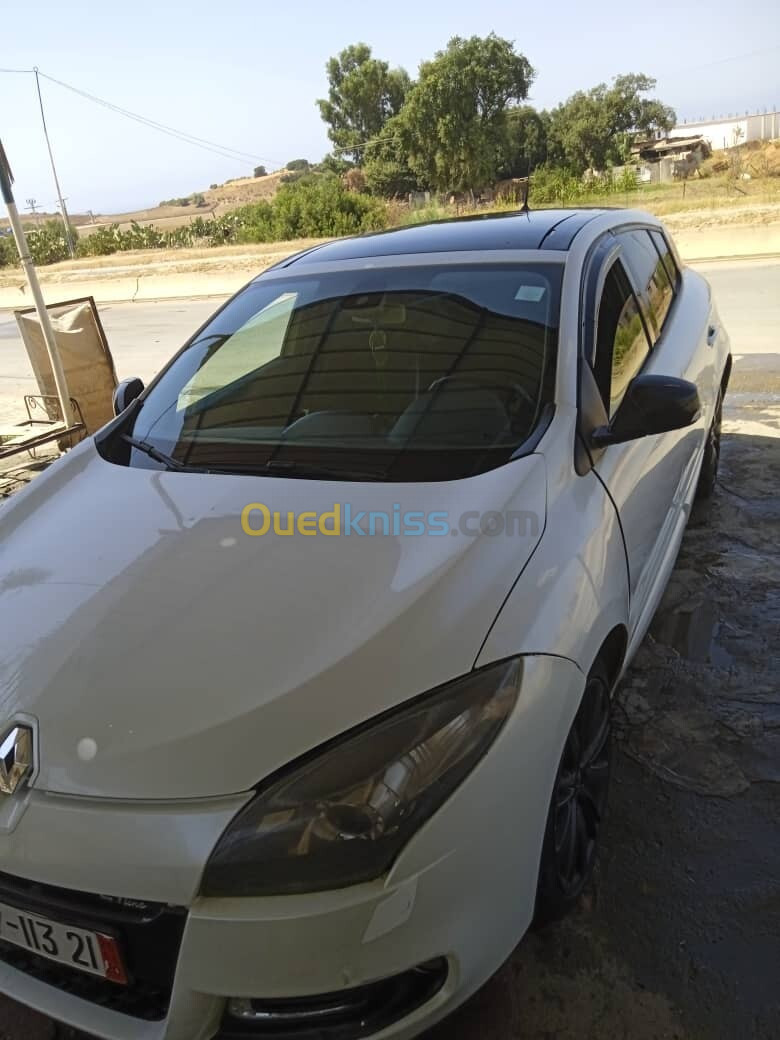 Renault Megane 3 2013 Black touch