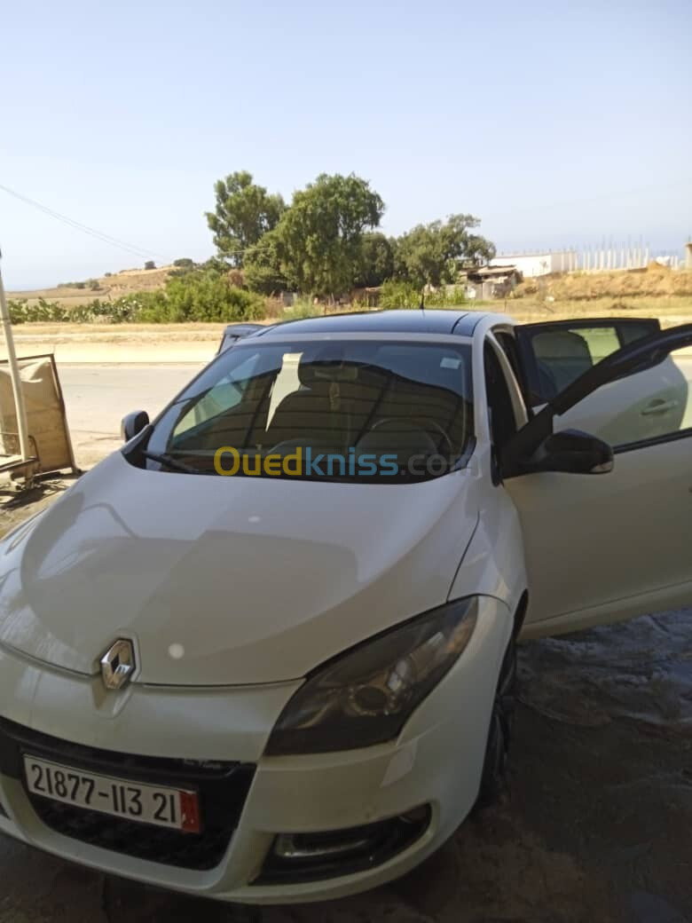 Renault Megane 3 2013 Black touch