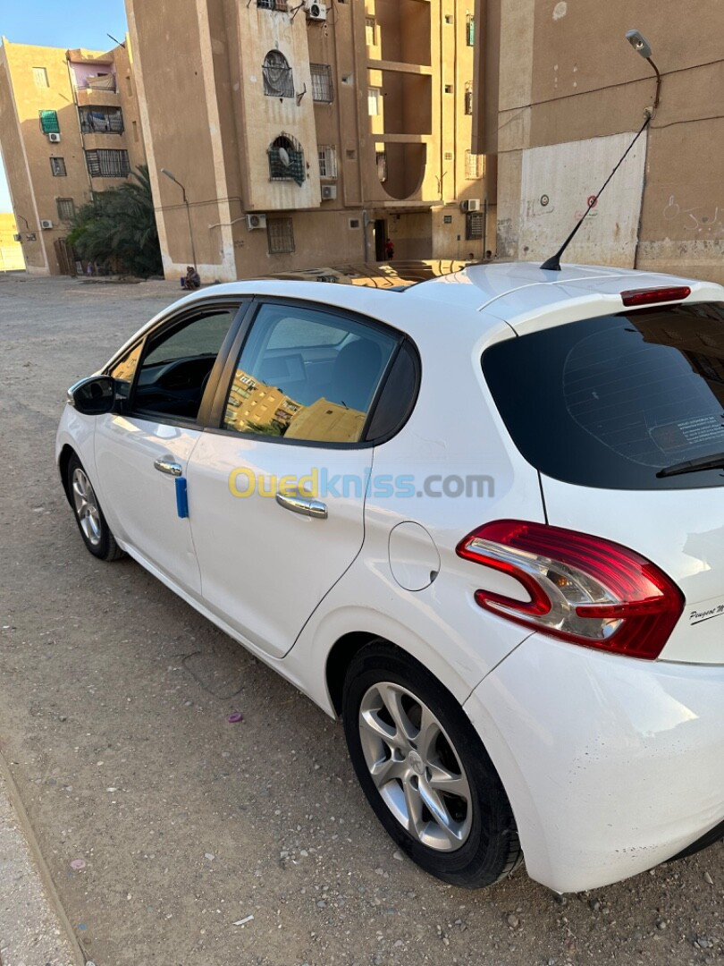 Peugeot 208 2013 Allure