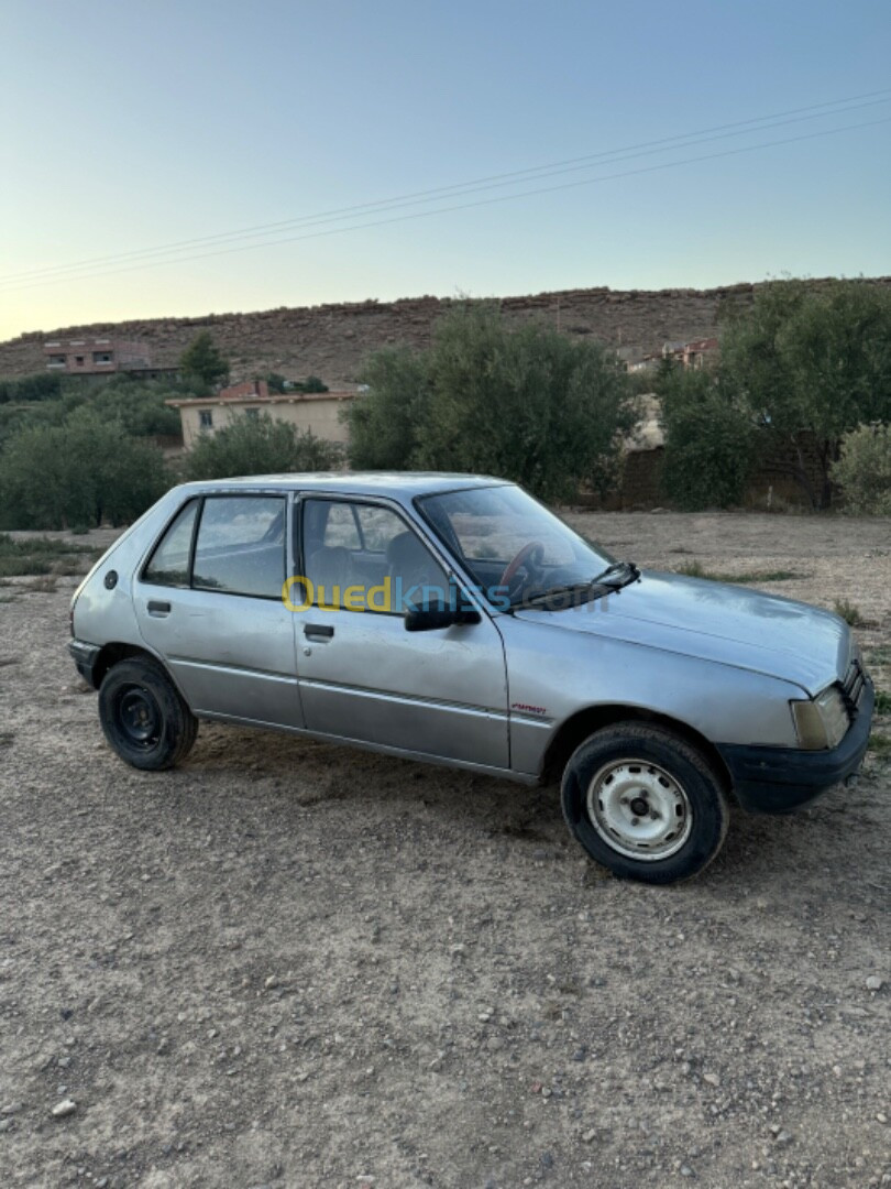 Peugeot 205 1993 Junior