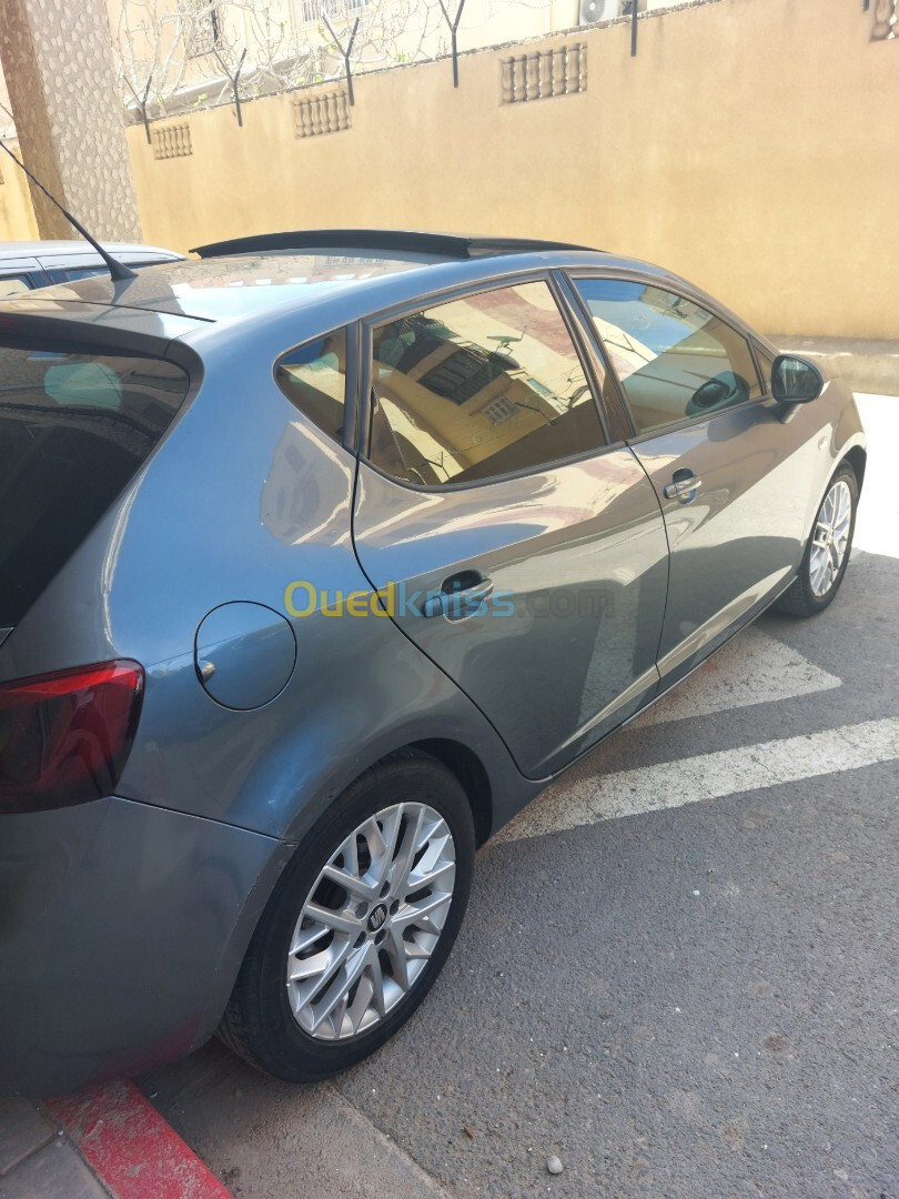 Seat Ibiza 2012 Fully +Toit ouvrant