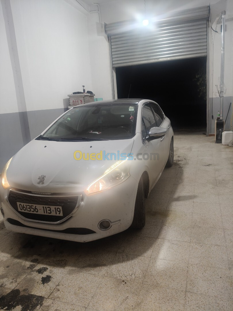 Peugeot 208 2013 Allure