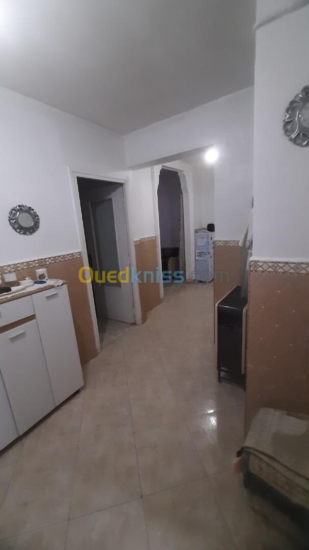 Vente Appartement F4 Ouargla Hassi messaoud