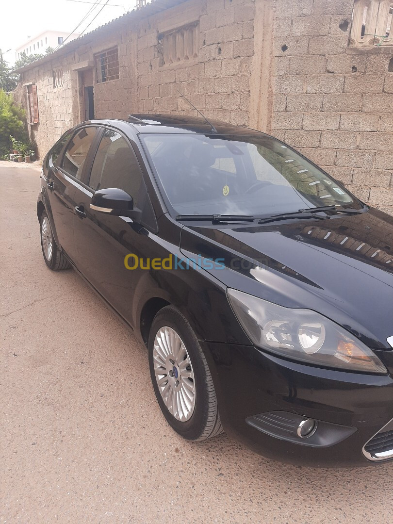 Ford Focus 5 portes 2011 Titanium