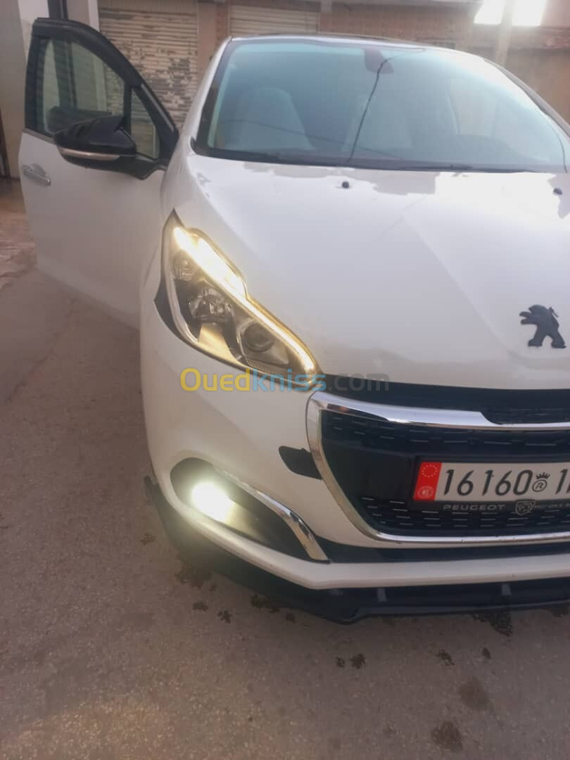 Peugeot 208 2013 Allure