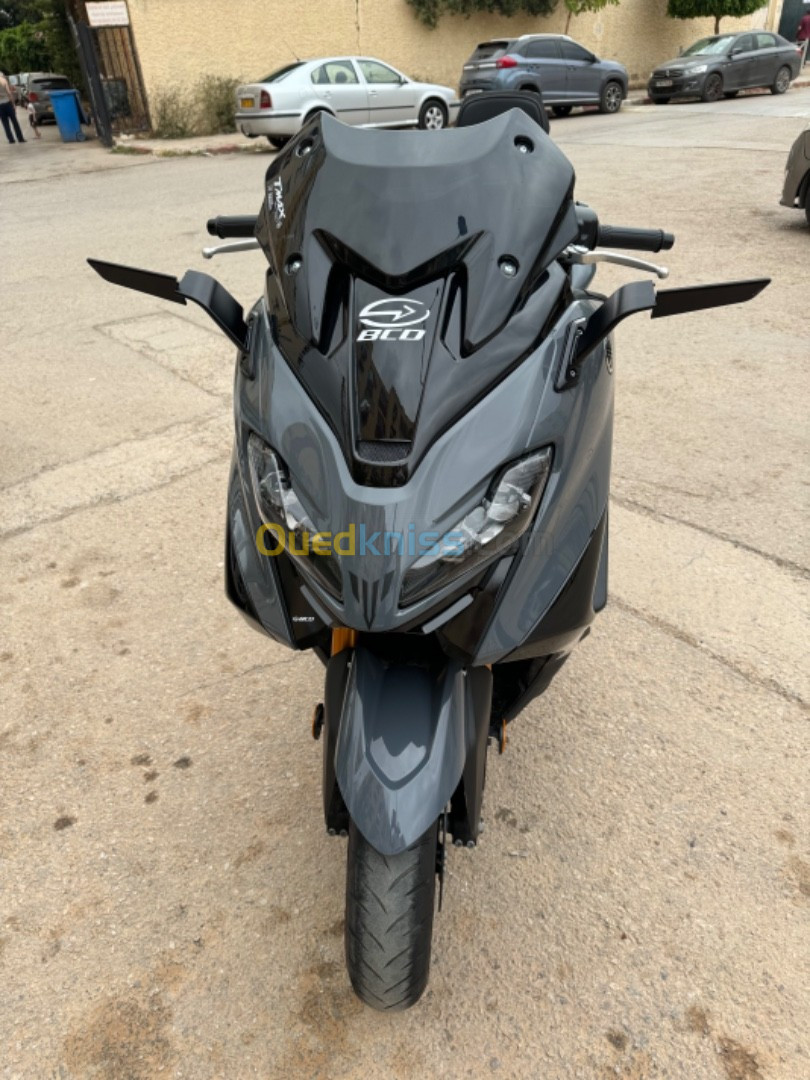 Yamaha Tmax 2021