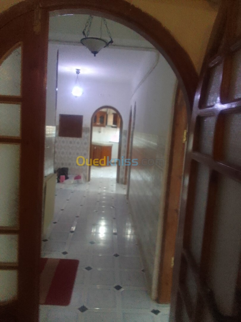 Location Appartement F5 Alger Draria