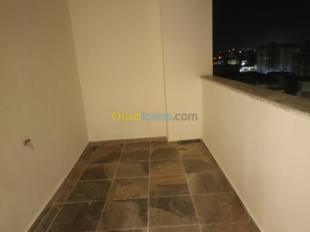 Location Appartement F3 Alger Draria