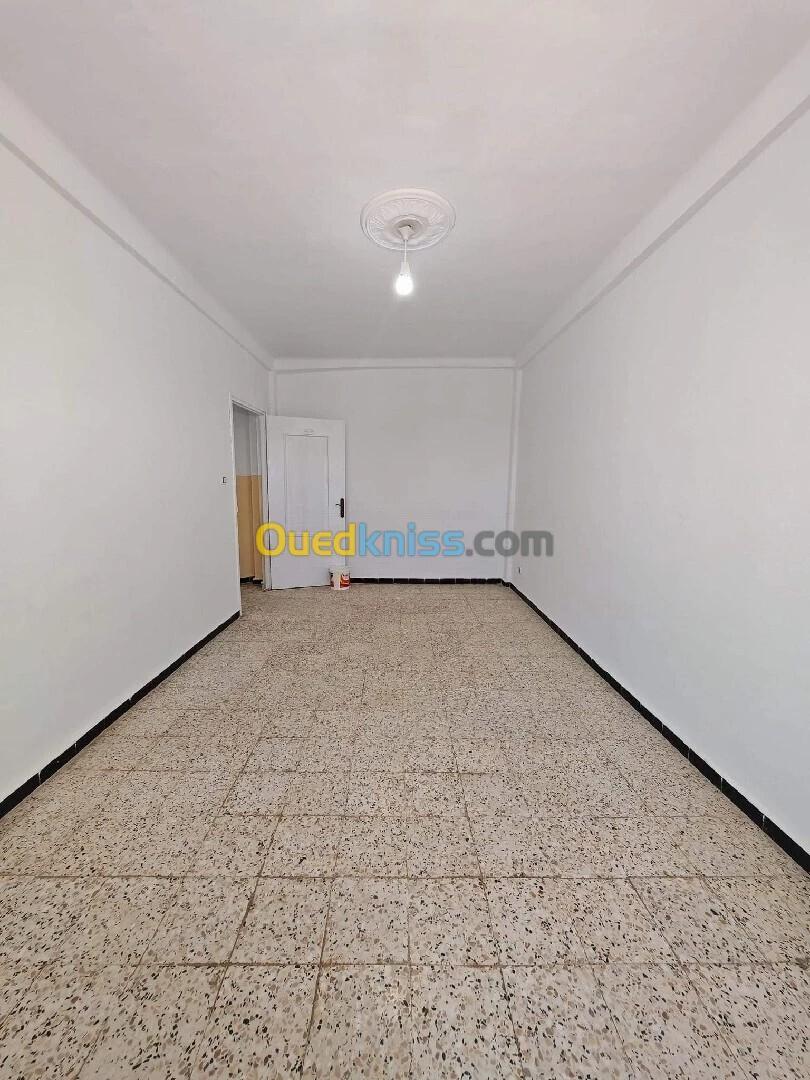 Vente Appartement F03 Tipaza Kolea