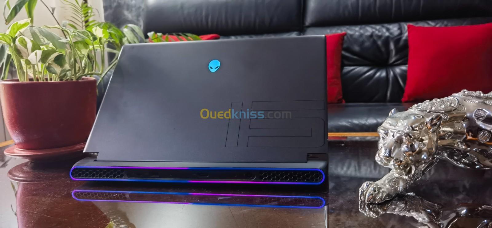 [VENDU] ALIENWARE M15 R6 - Intel i7-11800H -RTX 3080 - Écran 15.6" FHD 360Hz - RAM 32Go - SSD 1TB 