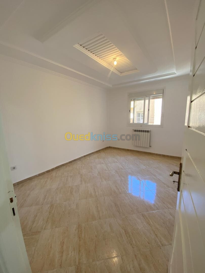 Location Appartement F4 Alger Staoueli