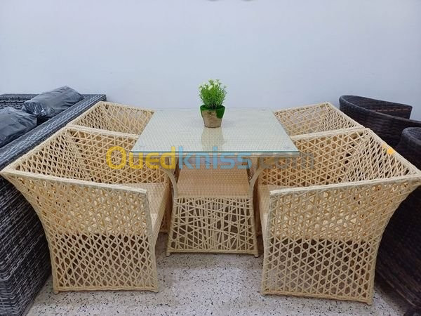 Table Carré Salon + 4 CHAISE (CHEBKA) - Couleur, livraison disponible التوصيل لجميع ولايات الوطن..