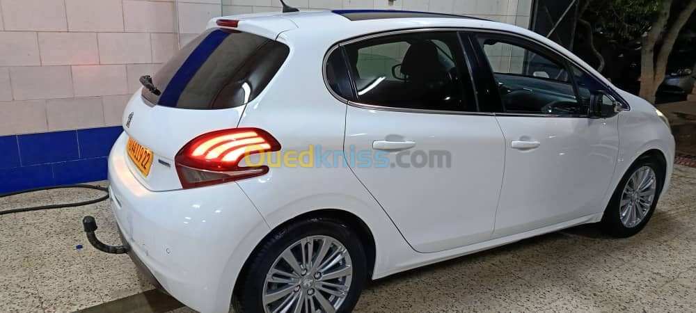 Peugeot 208 2019 Allure Facelift