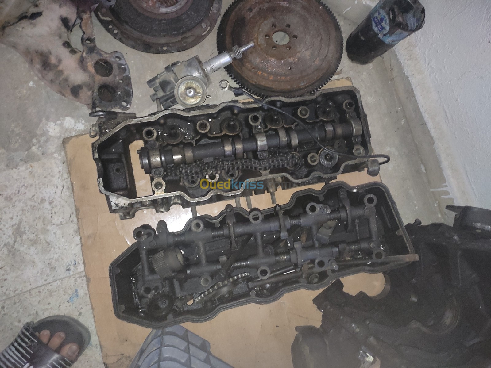 Moteur 22p de toyota land cruiser 1993(sans vilebrequin).  