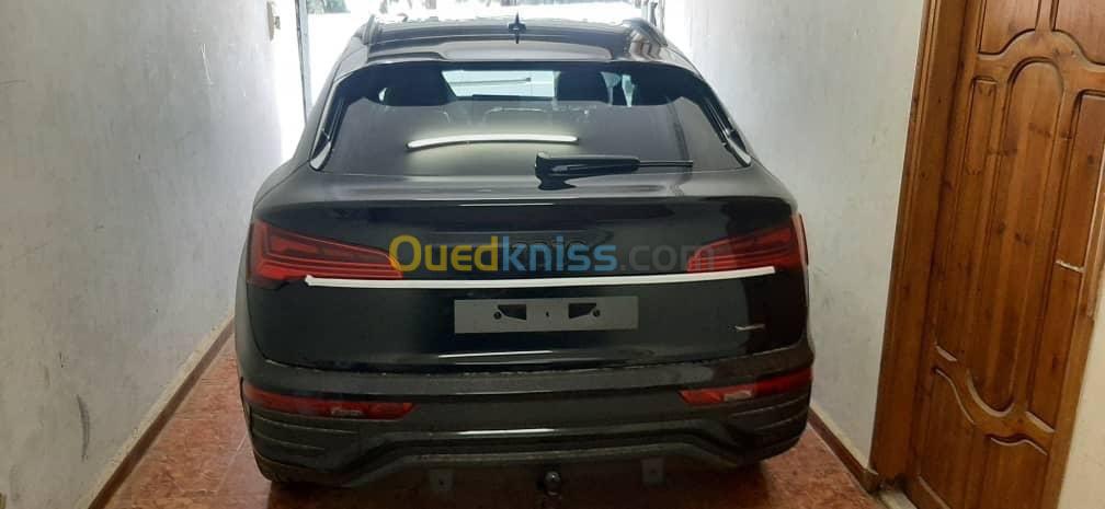 Audi Q5 2023 Full black