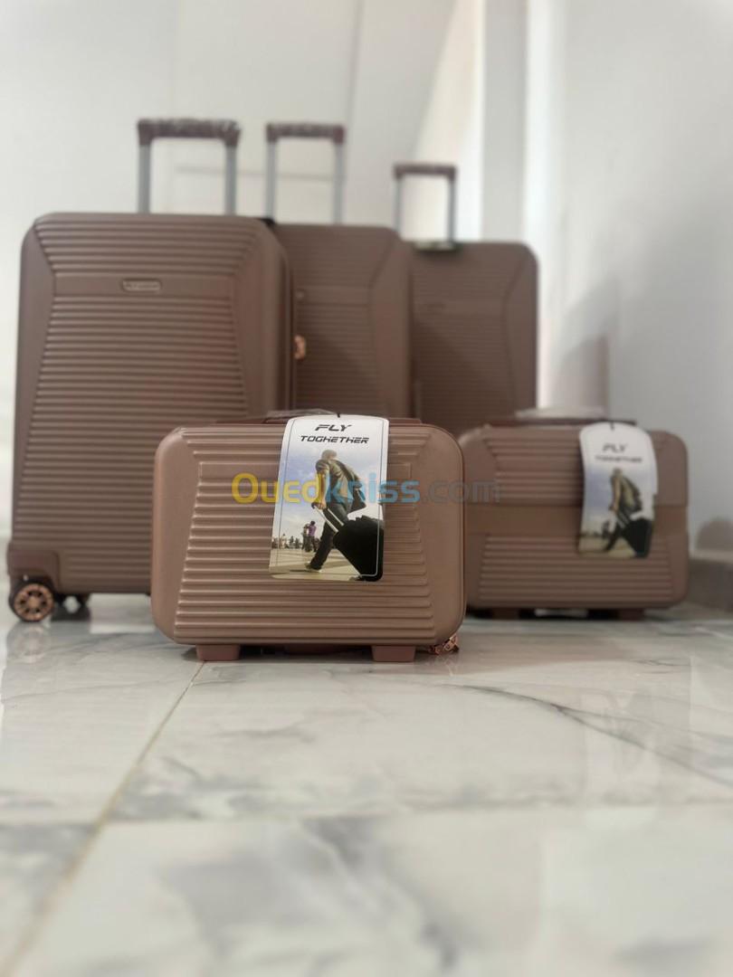 les valises de voyage