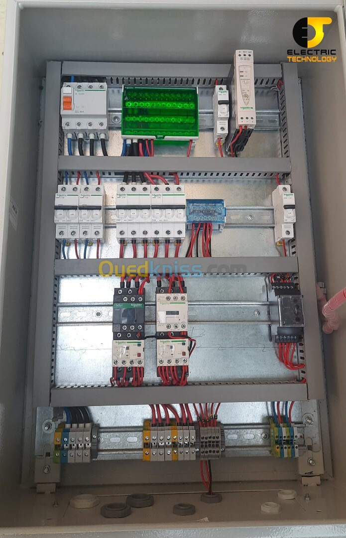 Réalisation des armoires électriques 