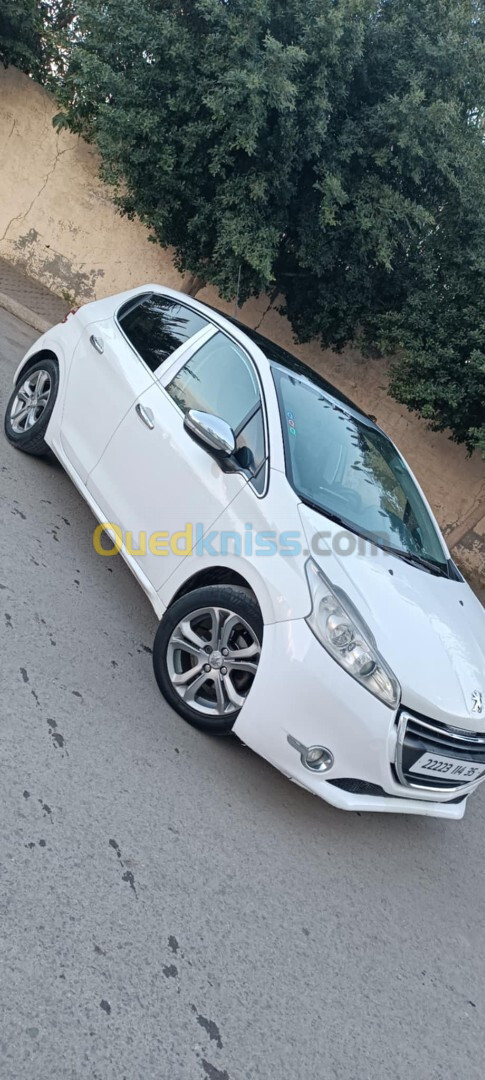 Peugeot 208 2014 Allure