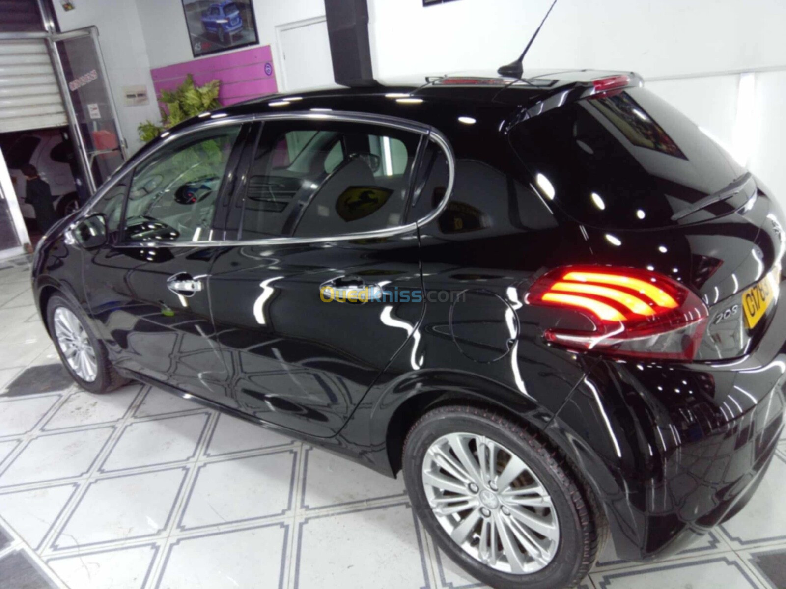 Peugeot 208 2020 208