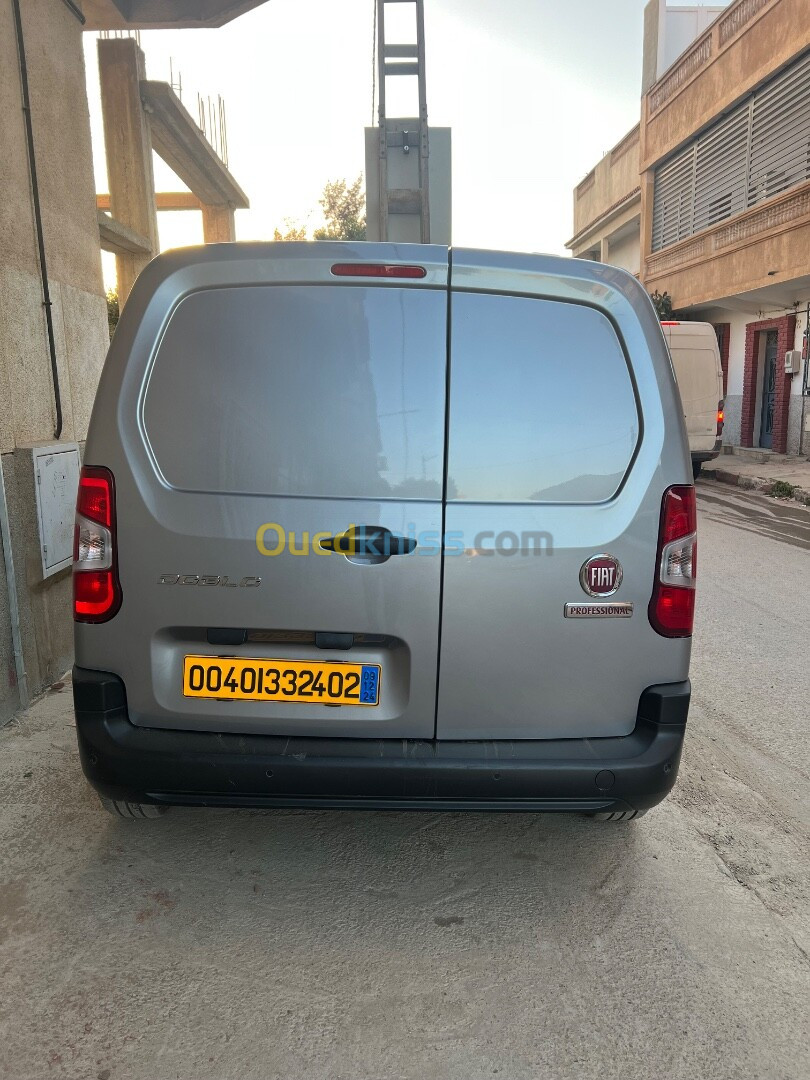 Fiat Doblo Oran 2024 2 place