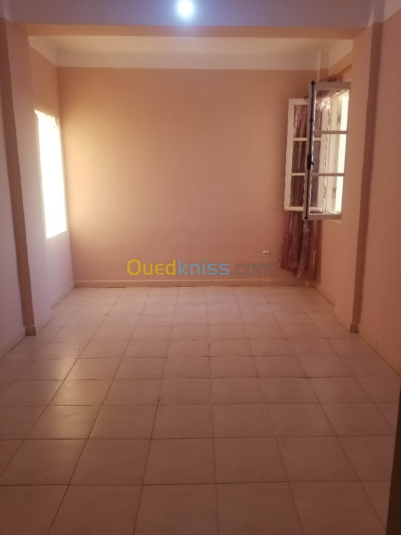 Vente Appartement F3 Ain defla Rouina