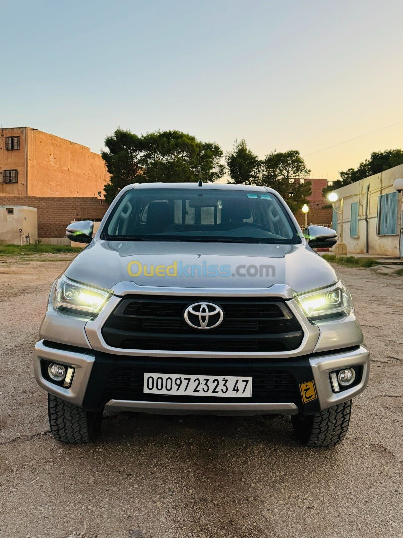 Toyota Hilux 2023 4x4