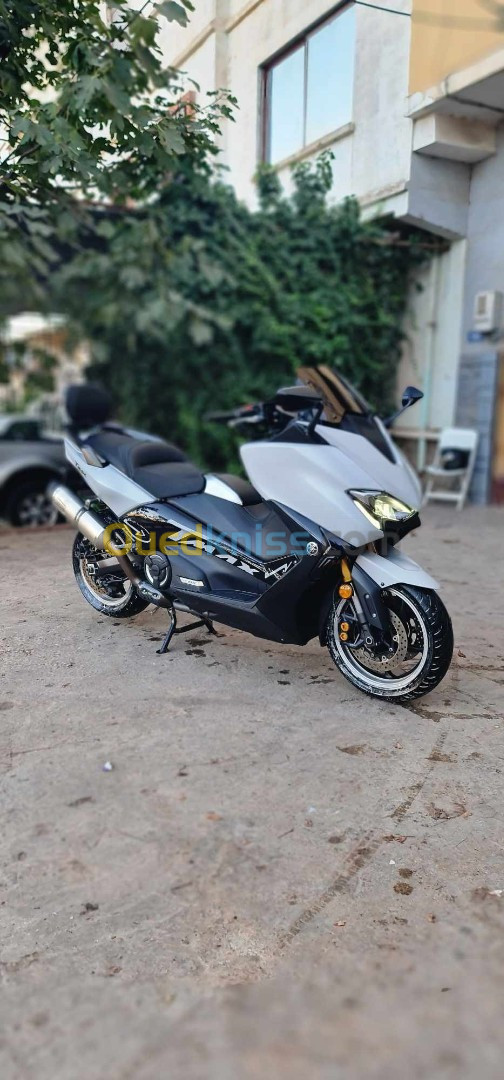 T max DX Yamaha 2019