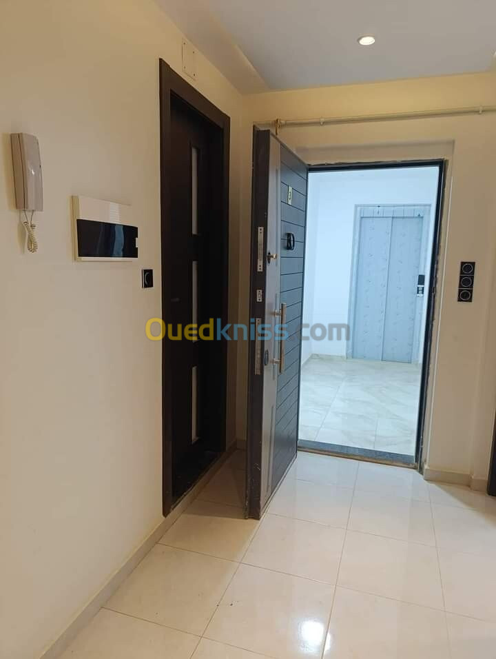 Vente Appartement F4 Alger Bordj el bahri