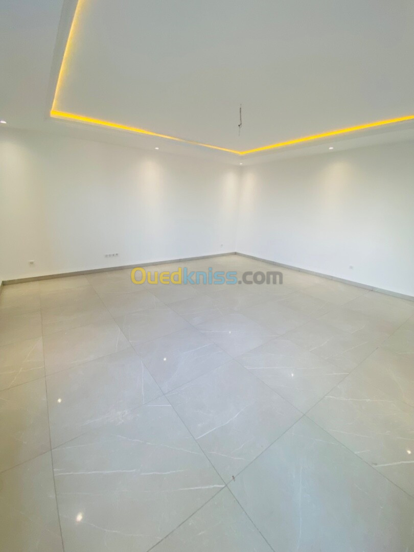 Location Appartement F4 Alger Said hamdine