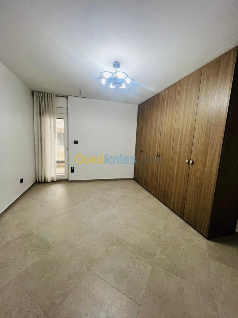 Vente Appartement F5 Alger Ben aknoun