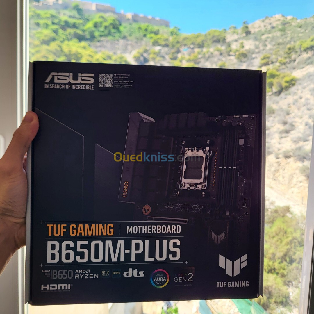 carte mére Asus TUF Gaming B650M-PLUS Socket AM5 jamais utilisé