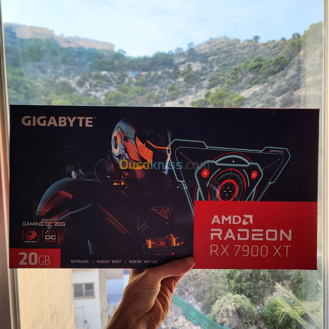 carte graphique Gigabyte Radeon RX 7900 XT Windforce OC 20GB GDDR6 jamais utilisée