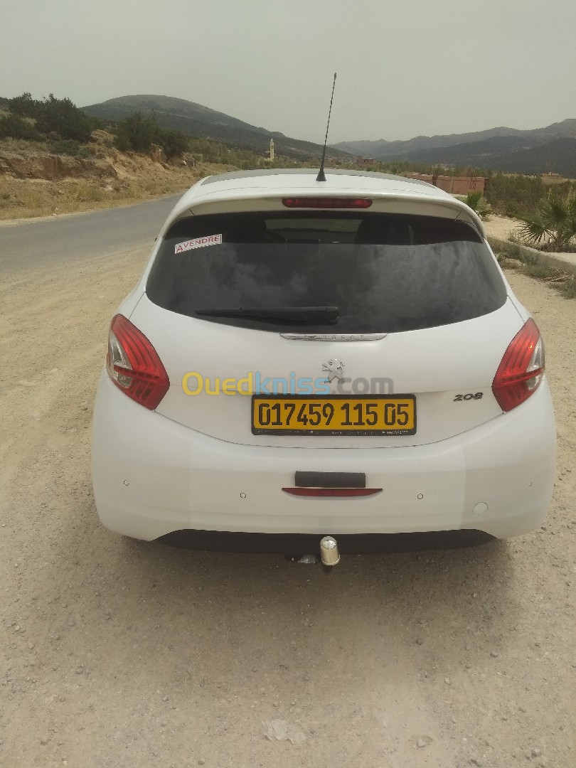 Peugeot 208 2015 Allure