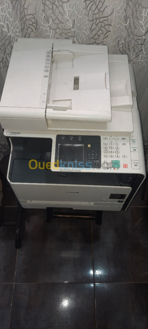 Photocopieur couleur Canon MF8230Cn