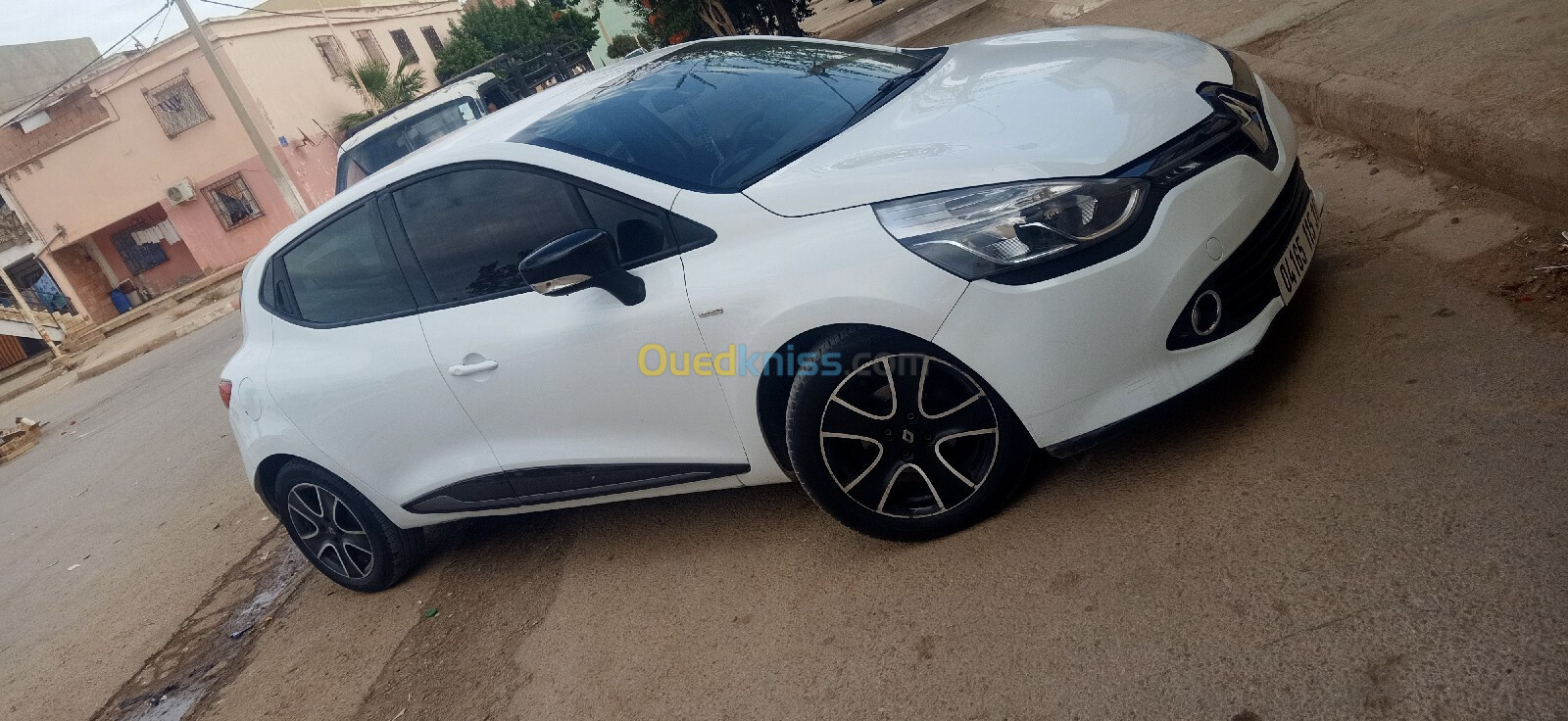 Renault Clio 4 2015 Limited 2