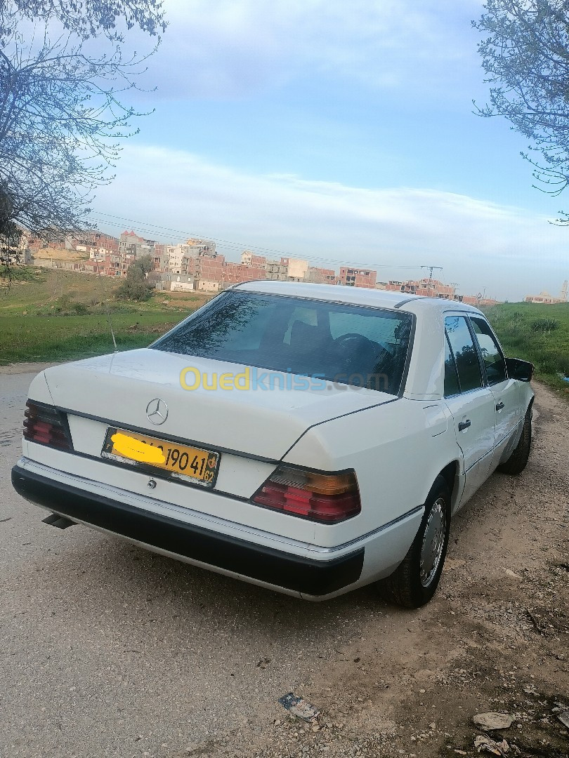 Mercedes 300D 1990 124w