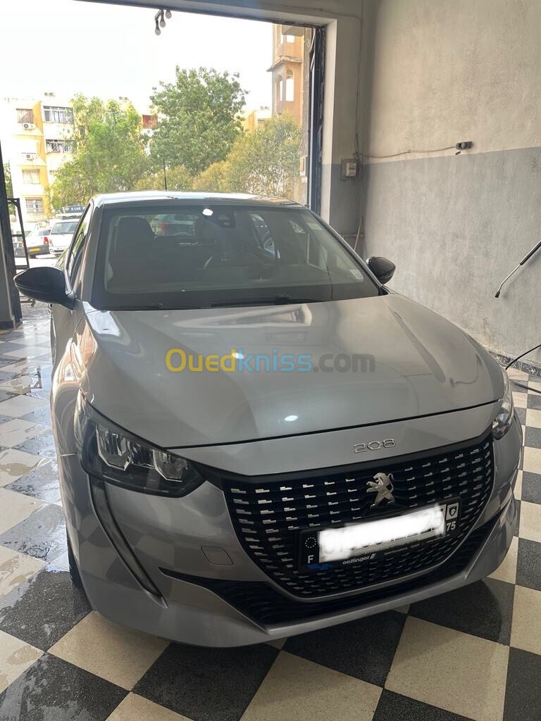 Peugeot 208 2022 Active Facelift