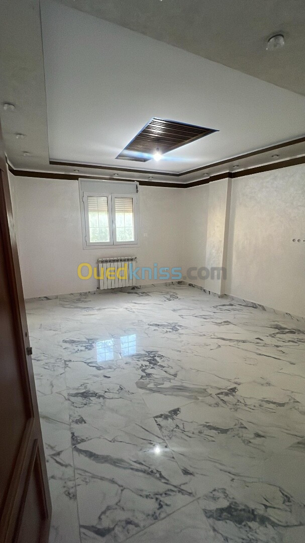 Location Appartement F3 Alger Hydra