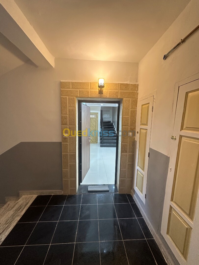 Vente Duplex F5 Alger Bouzareah