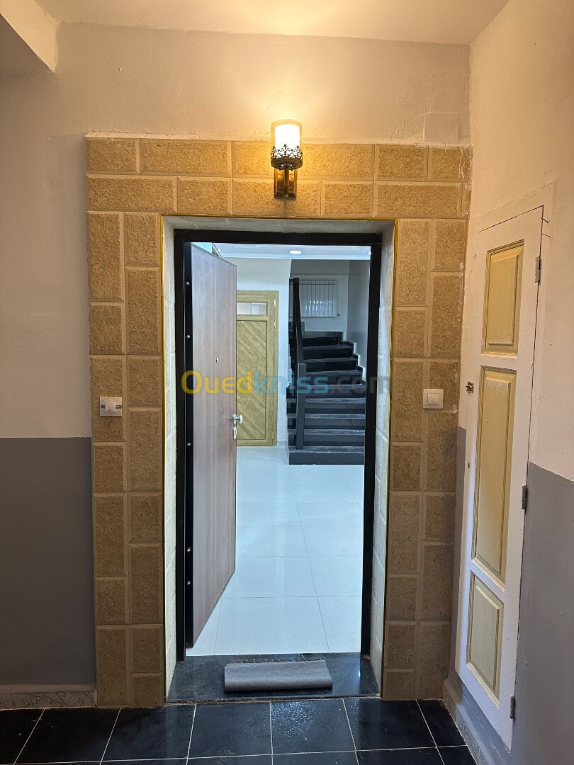 Vente Duplex F5 Alger Bouzareah