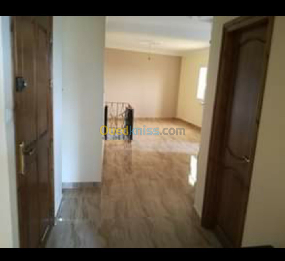 Location Appartement F4 Alger Saoula