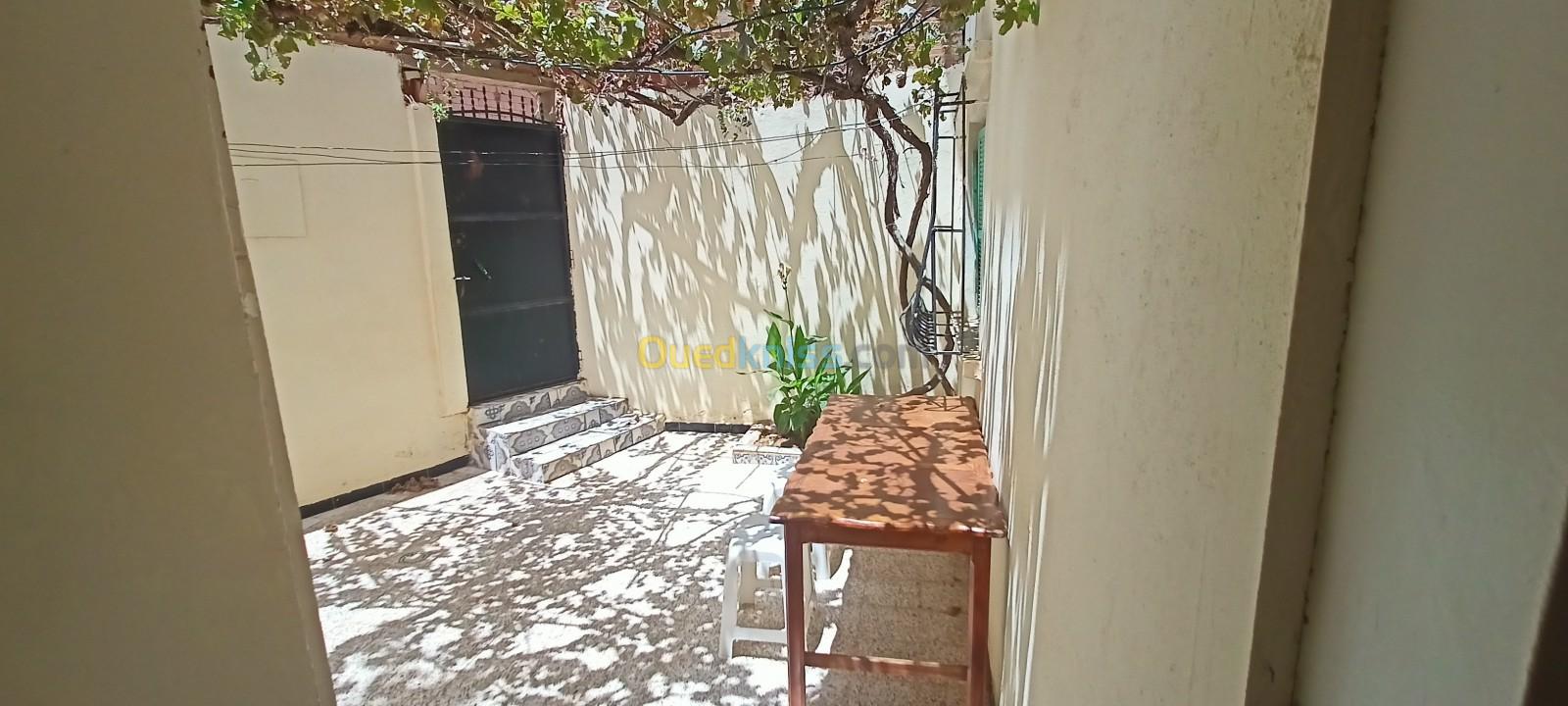 Location vacances Appartement F3 Mostaganem Abdelmalek ramdane