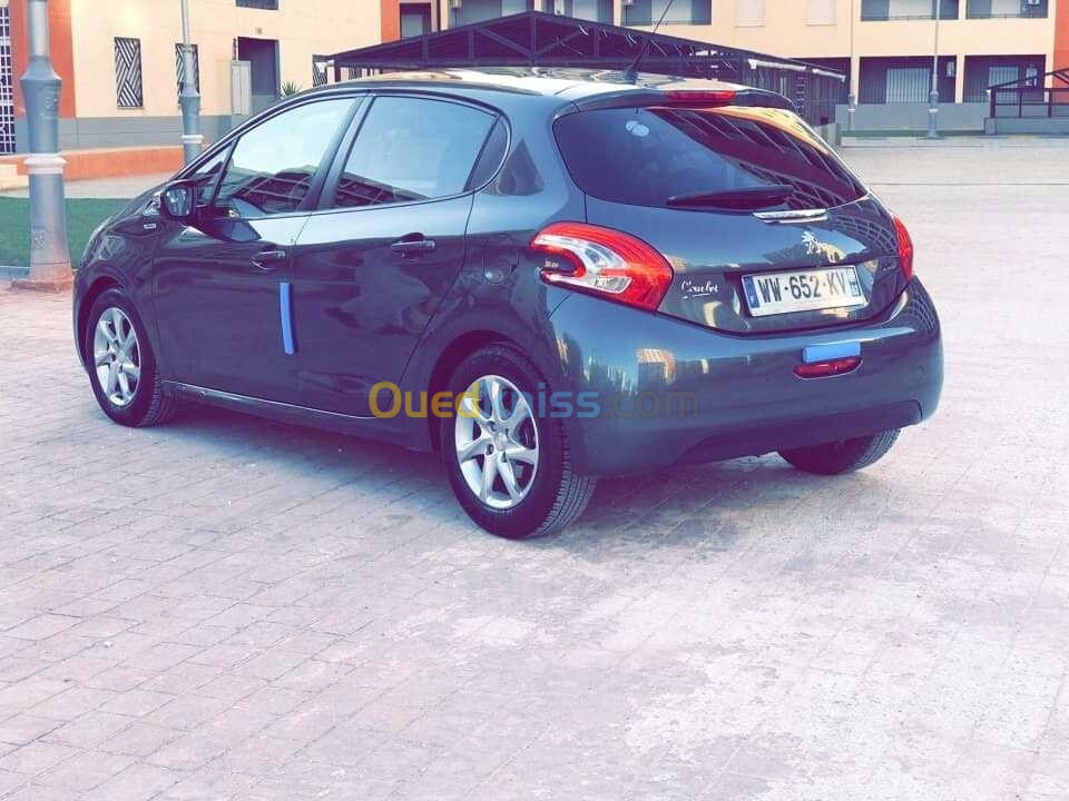 Peugeot 208 2013 Allure