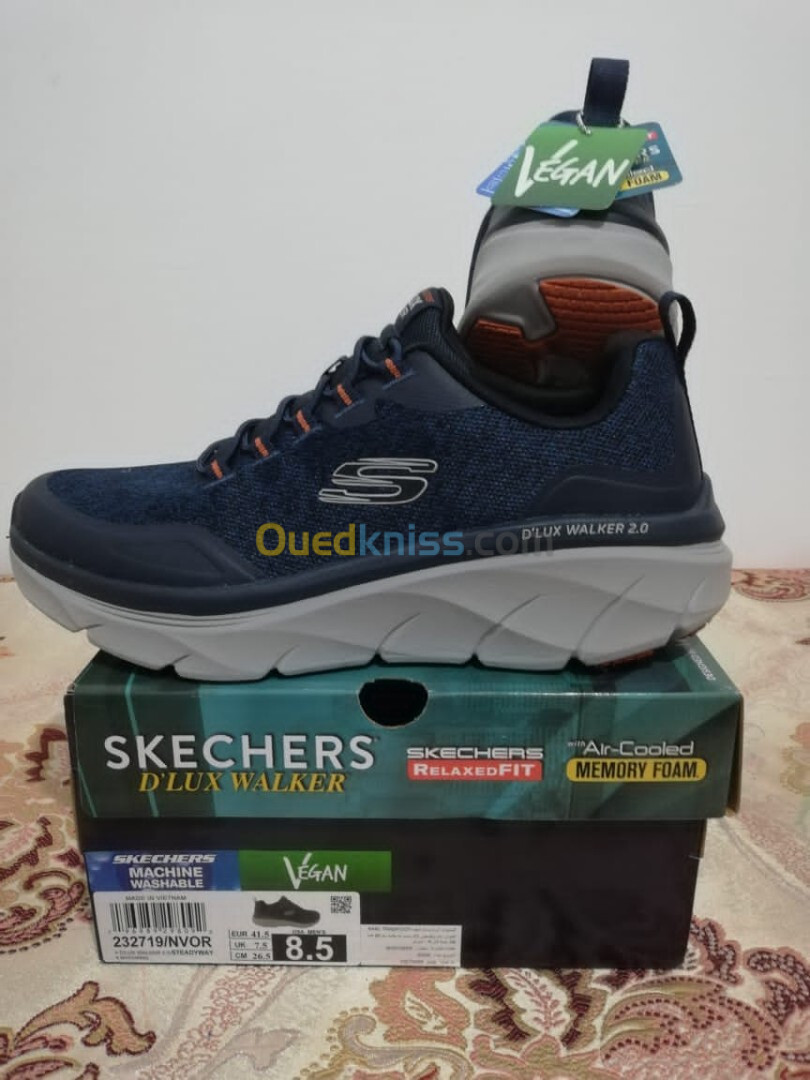 Sketchers  d'lux walker